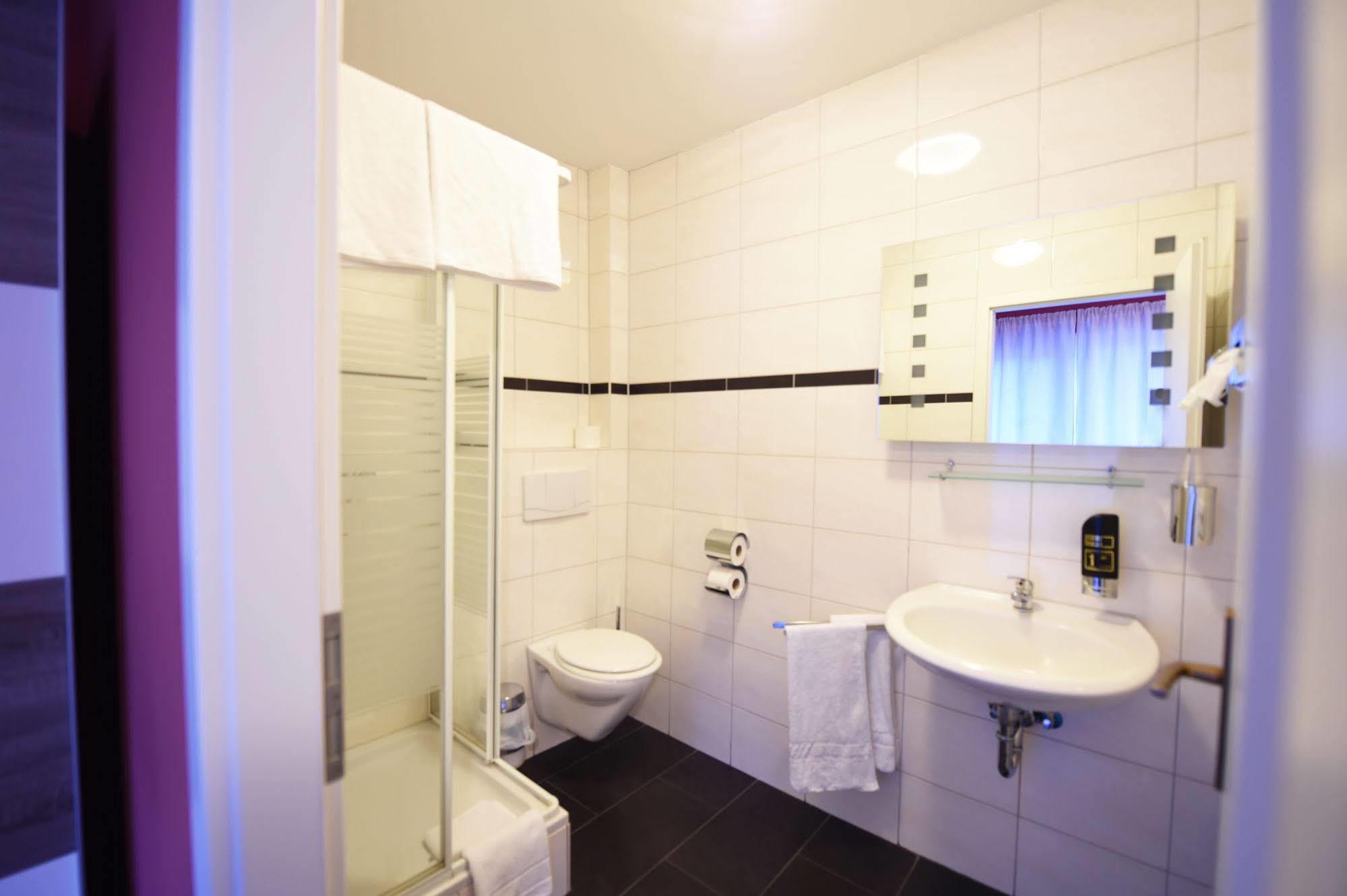 Dolce Hotel 3*
